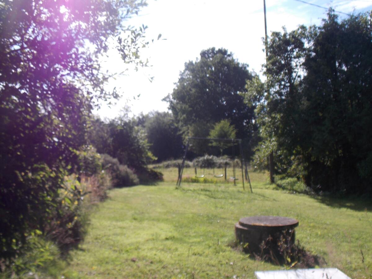 Maison 70 m² à Sourdeval, jardin avec barbecue - Photo 9