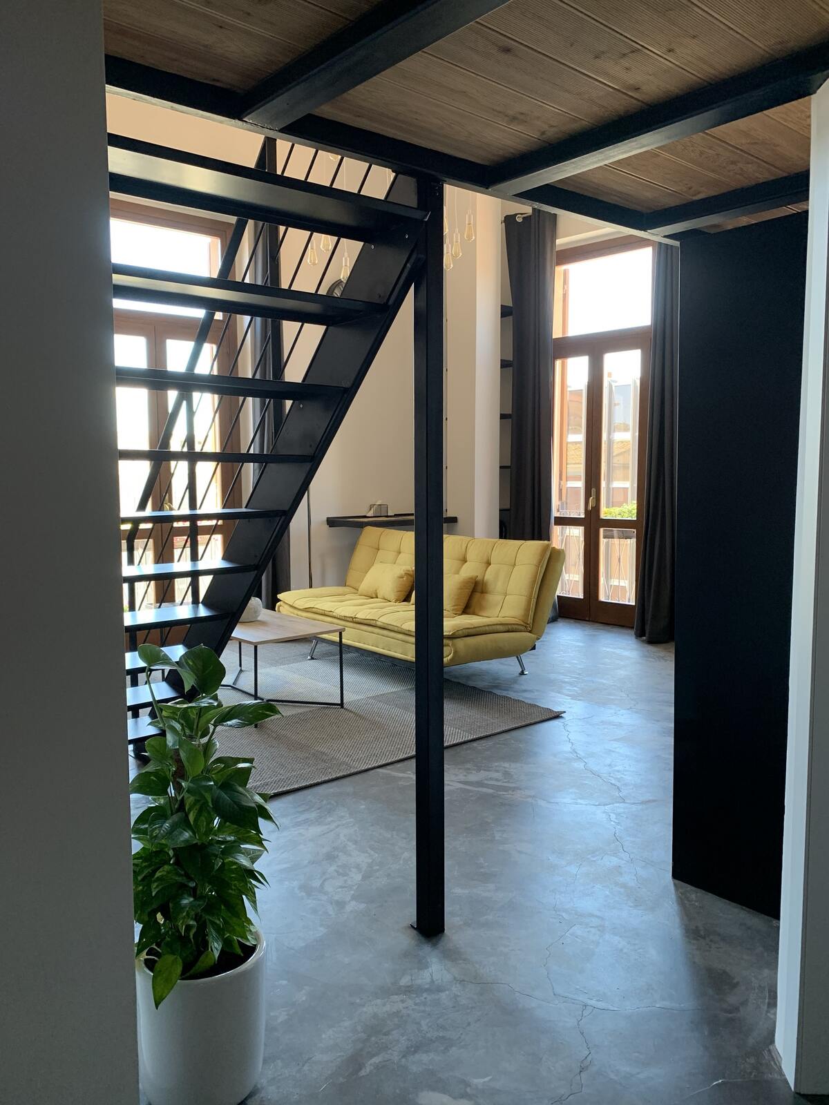 Studio 60 m² vue mer à Cagliari, terrasse 4ème étage - Photo 13