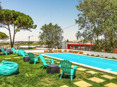 Location maison à Atalaia, Maison accueillante avec piscine à Atalaia