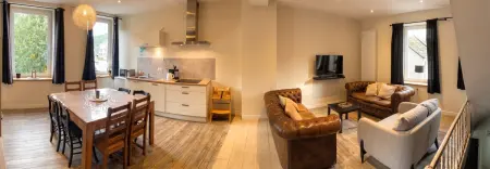 Maison avec sauna et entrée privée, 4 chambres à La Roche-en-Ardenne : photo 2