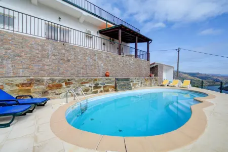 Villa Mesão Frio 3 chambres, piscine privée et vue montagne : photo 9