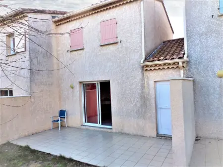 Maison familiale à Salavas avec piscine partagée et jardin : photo 9