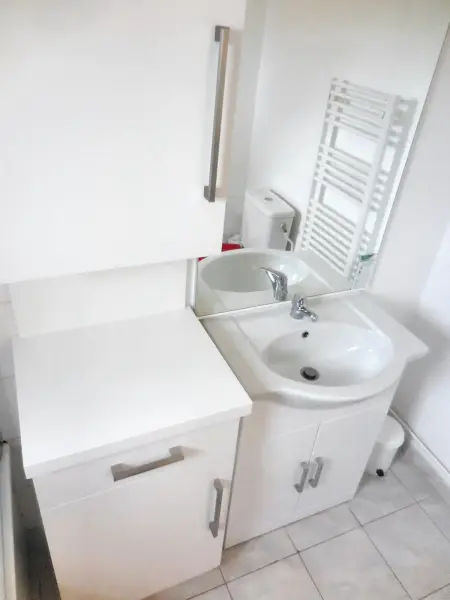 Maison familiale à Salavas avec piscine partagée et jardin : photo 12