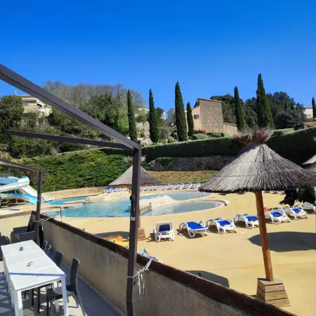 Maison familiale à Salavas avec piscine partagée et jardin : photo 13