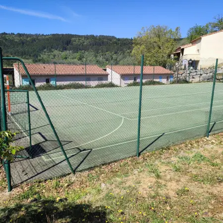 Maison familiale à Salavas avec piscine partagée et jardin : photo 18