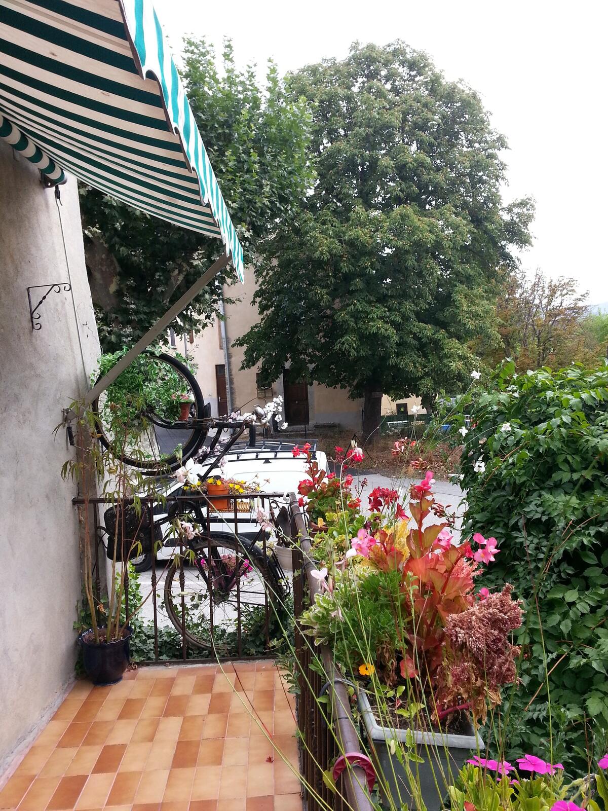 Appartement 30 m² avec balcon vue jardin à Barrême - Photo 10