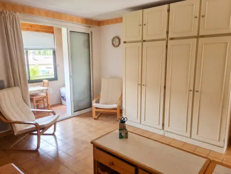 Studio 30 m² avec terrasse privée à Gréoux-les-Bains : photo 3