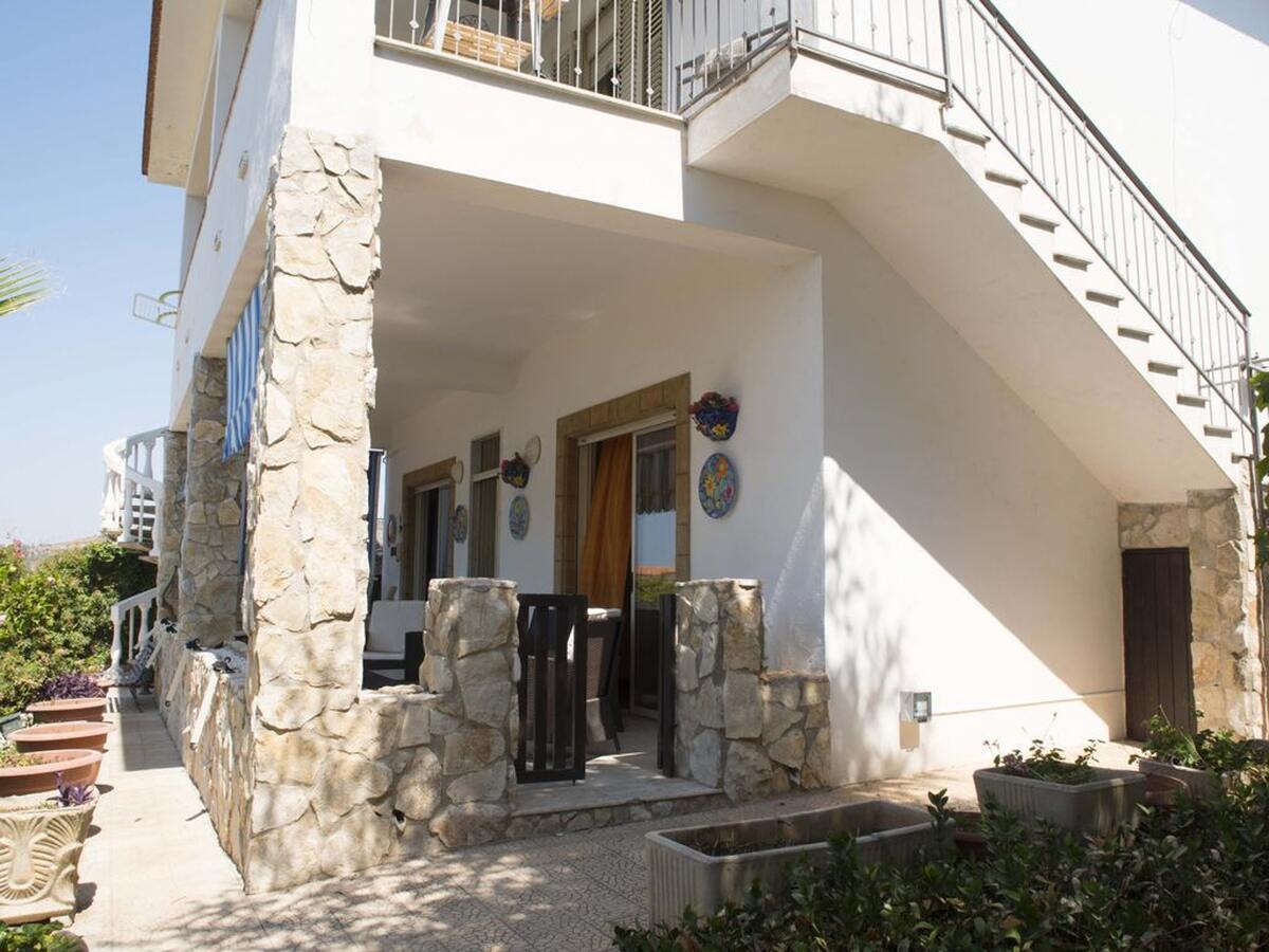 Maison 200 m² vue mer à San Giorgio, jardin barbecue - Photo 2