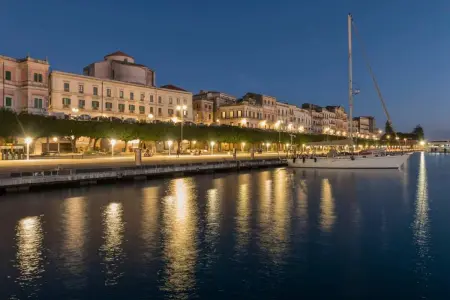 Appartement 150 m² avec balcon et vue ville à Siracusa : photo 33