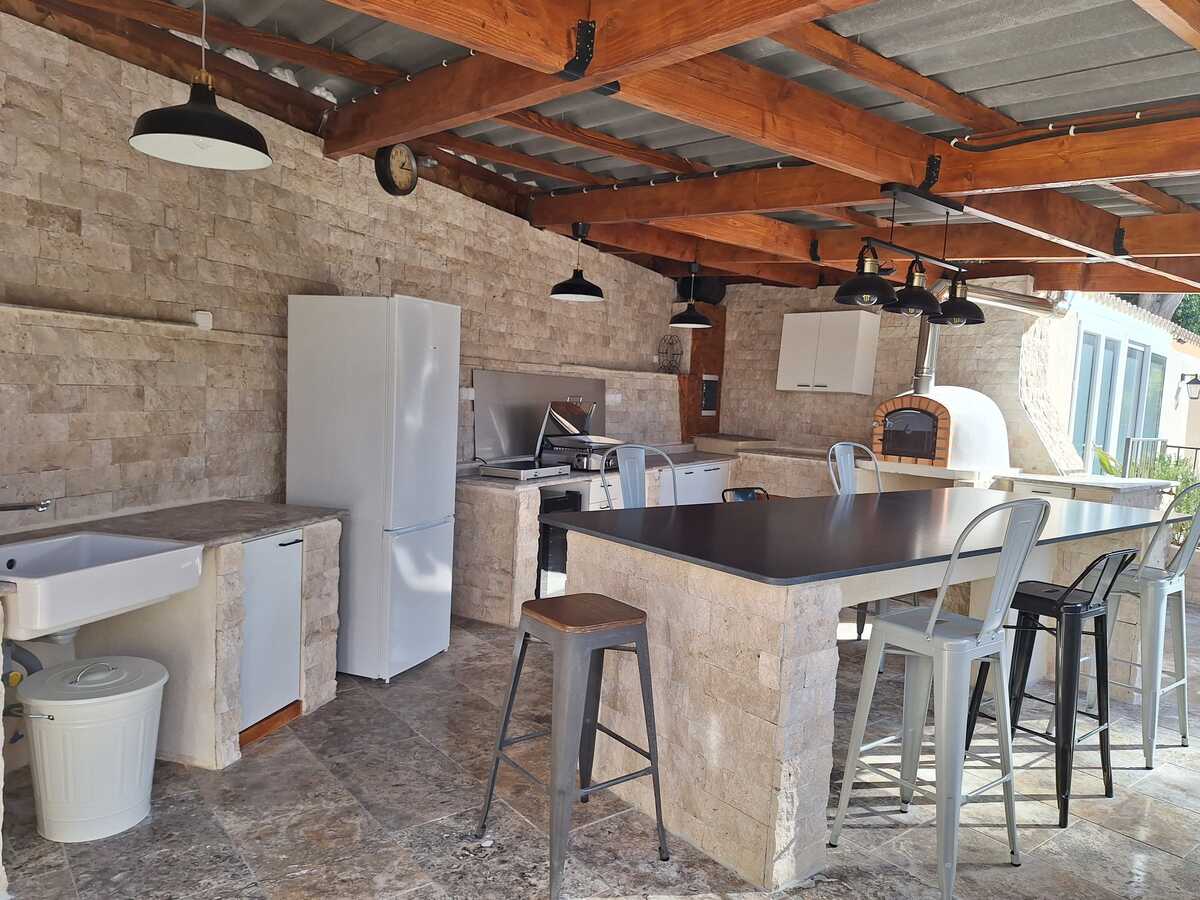 Maison 115 m² avec piscine et jardin près d'Avignon - Photo 4