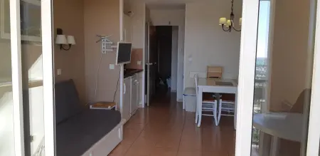 Appartement 1 chambre vue mer et piscine partagée, Six-Fours-les-Plages : photo 9