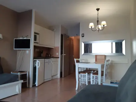 Appartement 1 chambre vue mer et piscine partagée, Six-Fours-les-Plages : photo 10