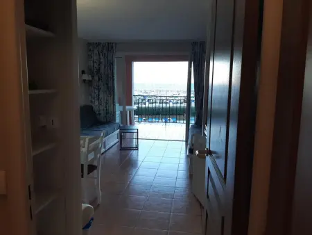 Appartement 1 chambre vue mer et piscine partagée, Six-Fours-les-Plages : photo 11