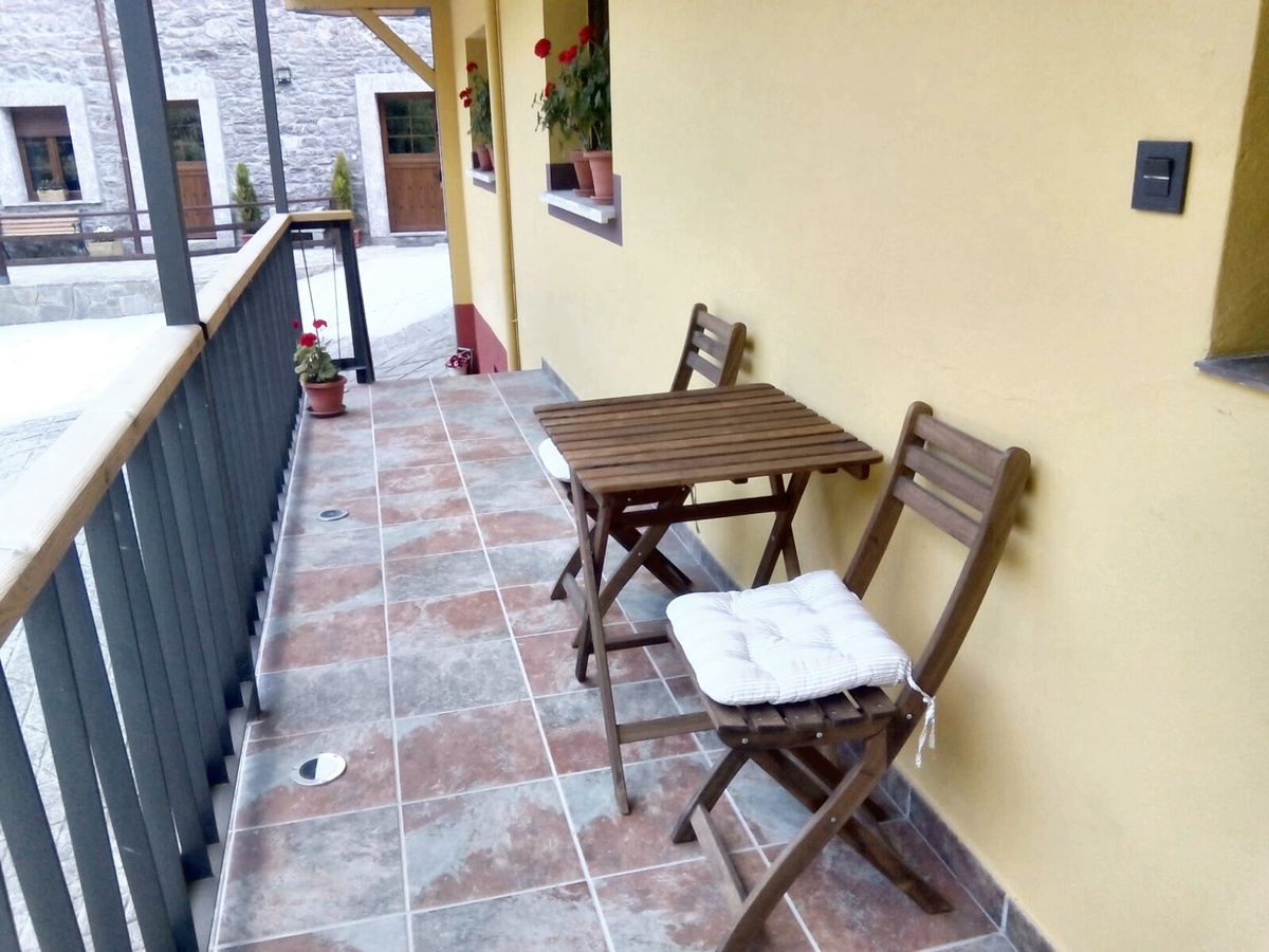 Studio 40 m² à La Riera, terrasse avec vue montagne - Photo 1