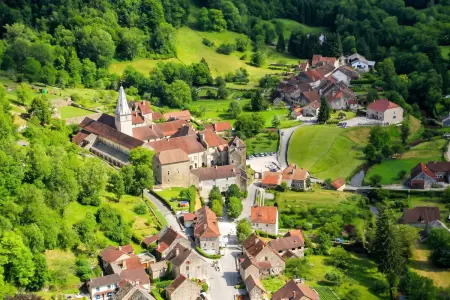 Appartement 70 m² rénové en 2022 à Nevy-sur-Seille, entrée privée : photo 8