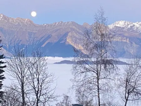 Location appartement à Villarembert, Studio cosy à Villarembert avec vue montagne - 14,5 m²