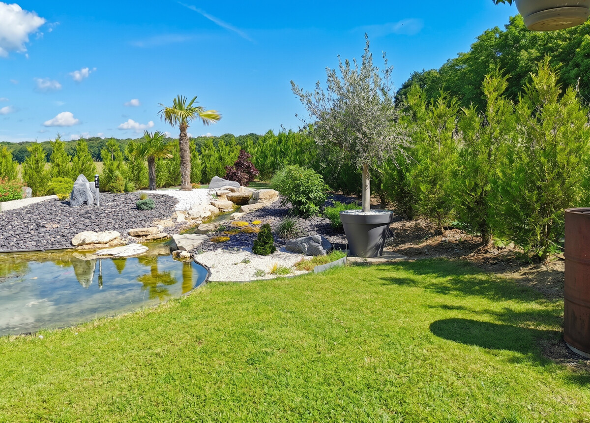 Maison de charme à Frétoy-le-Château avec jardin et jacuzzi - Photo 2