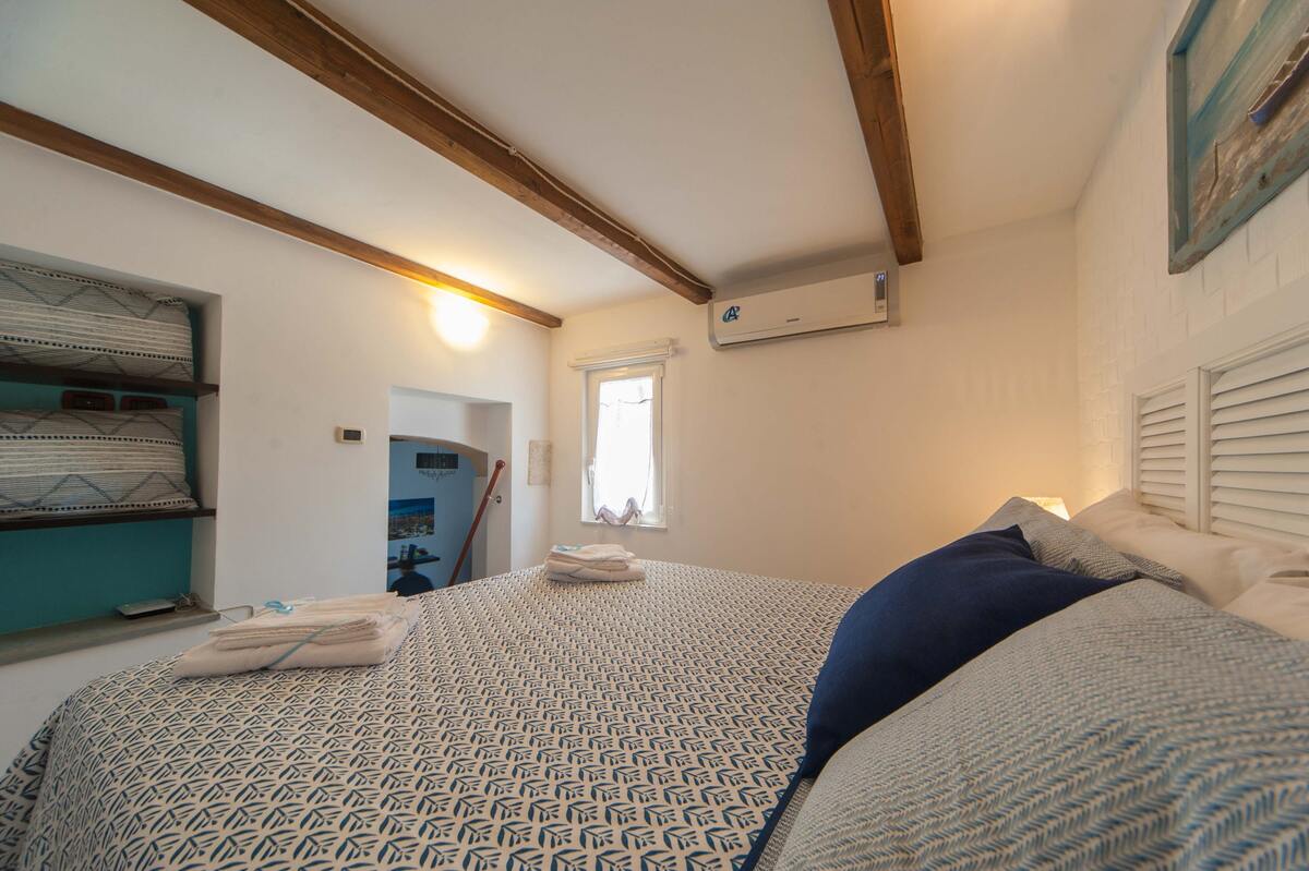 Appartement 50m² à Trani, vue ville et balcon - Photo 5