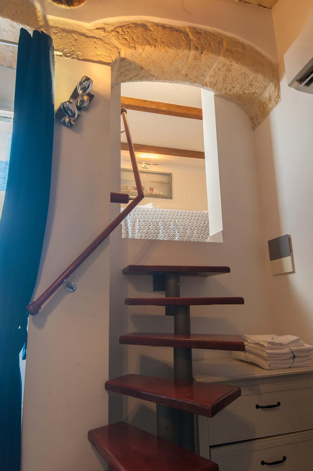 Appartement 50m² à Trani, vue ville et balcon - Photo 8