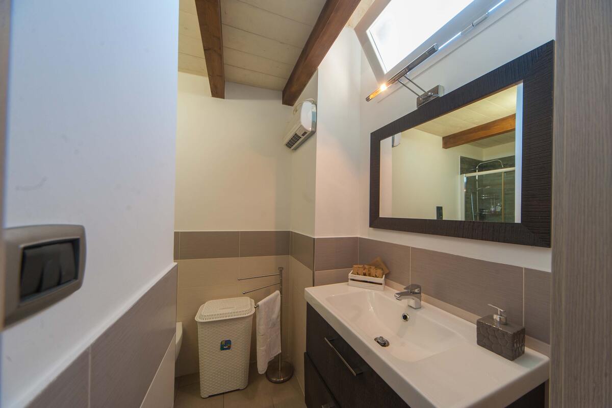 Appartement 50m² à Trani, vue ville et balcon - Photo 15