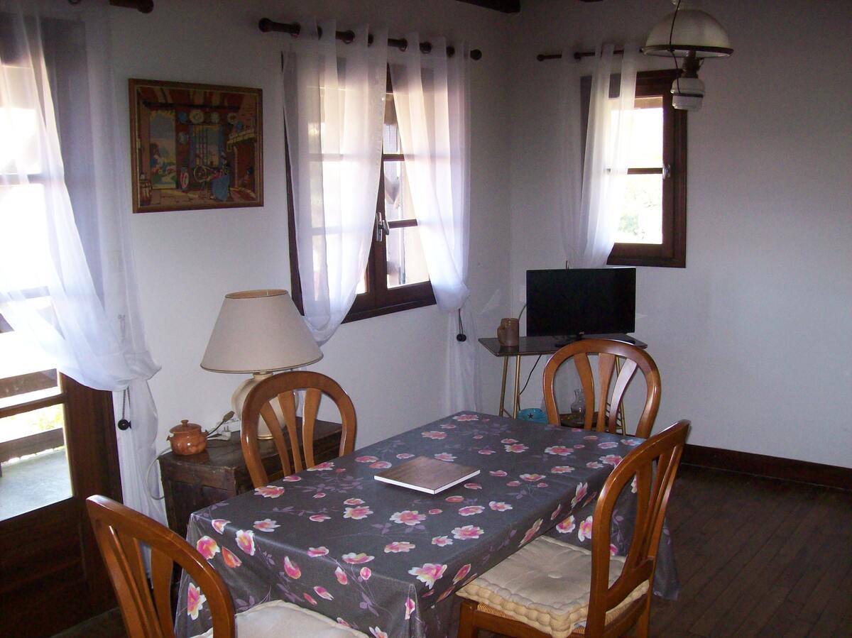Maison 50 m² avec terrasse et barbecue à Puy-l'Évêque - Photo 7