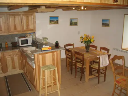 Maison Le Malzieu : 3 chambres, jardin clos et vue montagne : photo 6