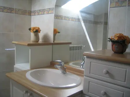 Maison Le Malzieu : 3 chambres, jardin clos et vue montagne : photo 11
