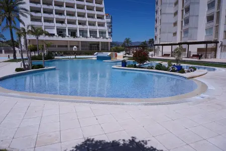 Location appartement à Calpe, Appartement lumineux à Calpe de 100m² avec vue mer & piscine