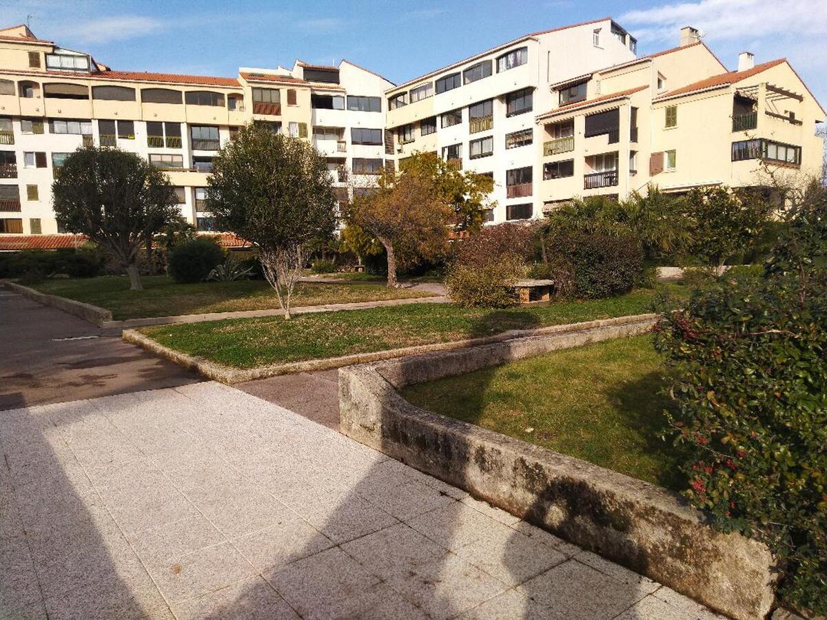 Studio 30 m² à Fréjus, piscine commune et terrasse - Photo 6