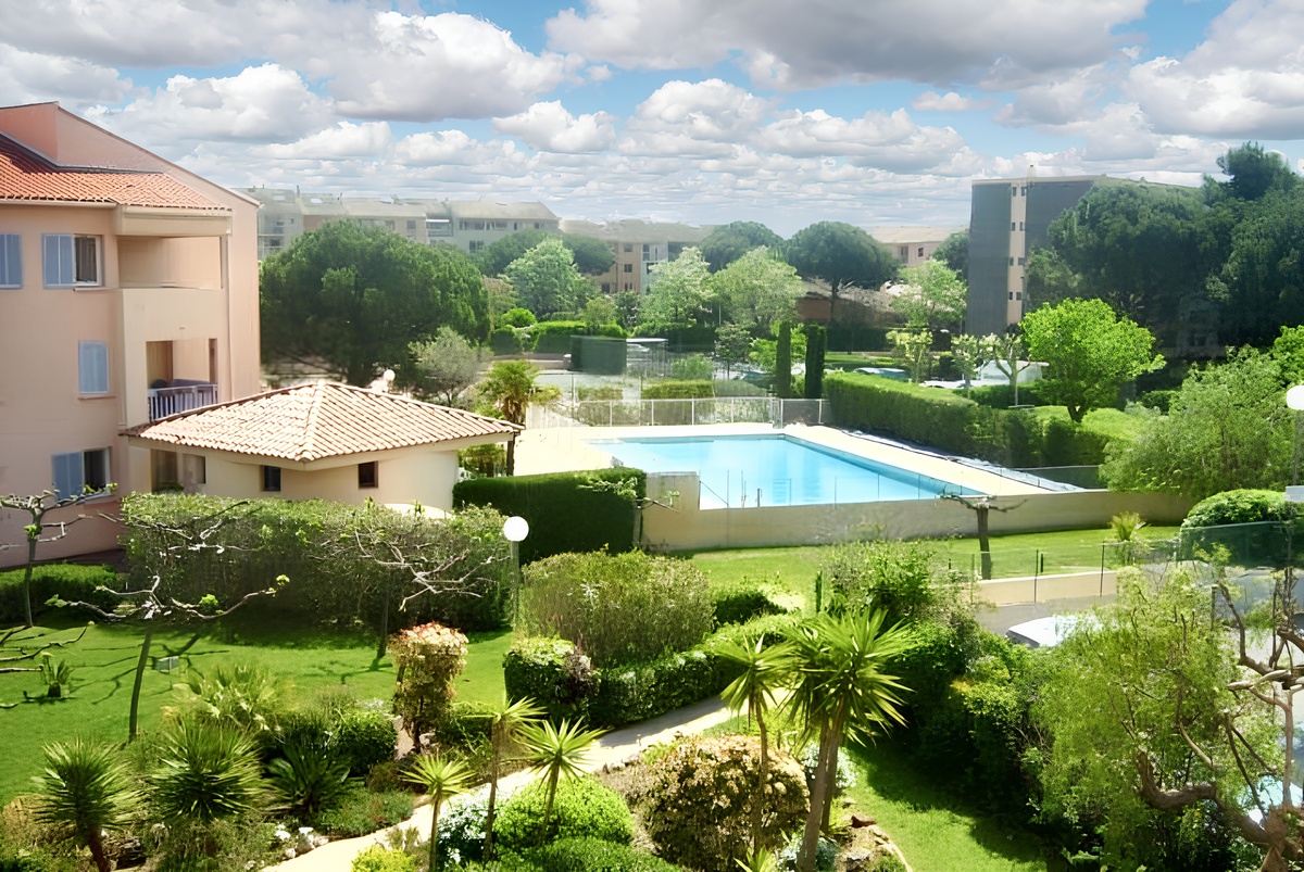 Studio 30 m² à Fréjus, piscine commune et terrasse - Photo 7