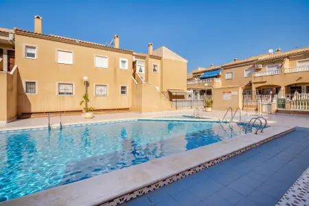 Studio avec piscine partagée et jardin à Torrevieja : photo 10