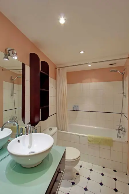 Studio 30 m² vue ville à Paris, proche métro Saint-Michel : photo 2