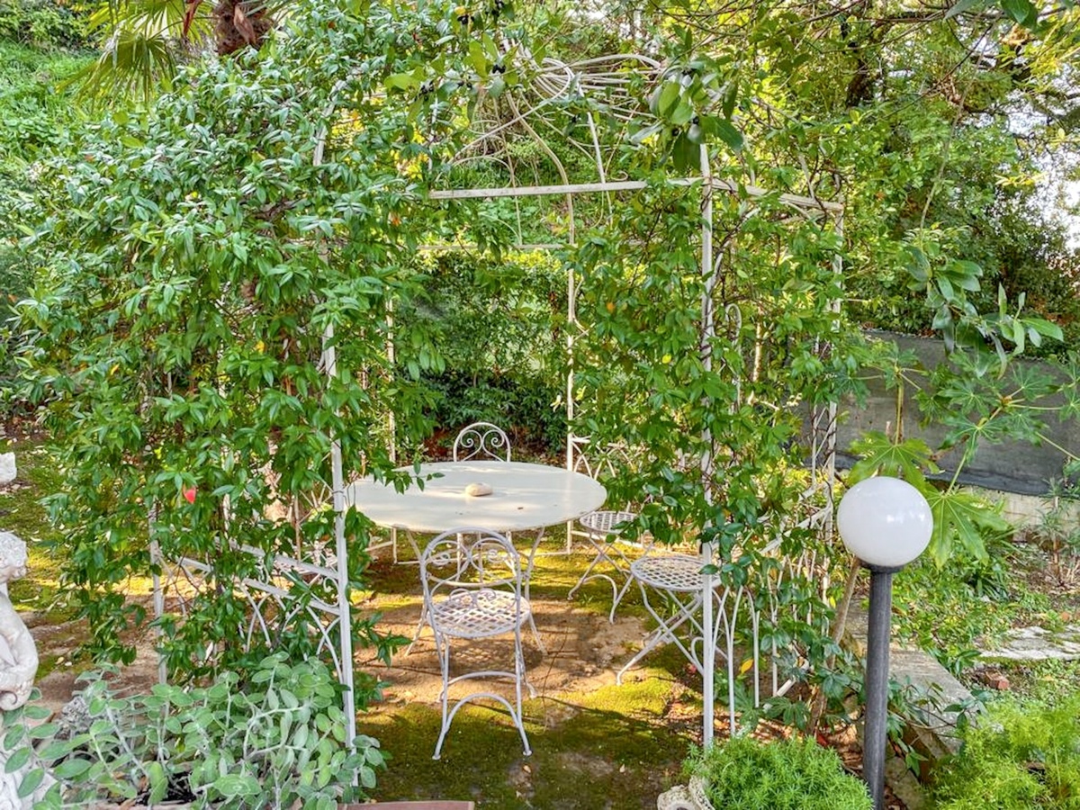 Maison 200 m² à Amelia, 9 personnes, vue lac et jardin - Photo 33