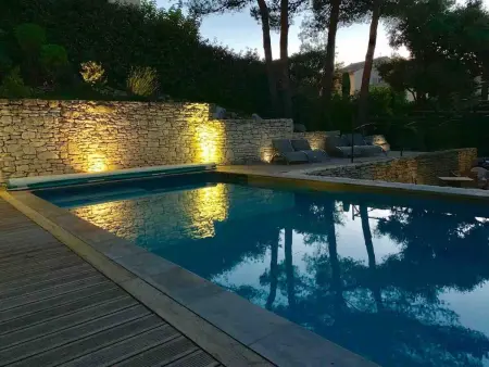 Villa avec piscine privée chauffable à Mallemort, 3 chambres : photo 2