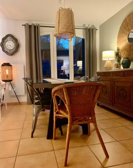 Villa avec piscine privée chauffable à Mallemort, 3 chambres : photo 10