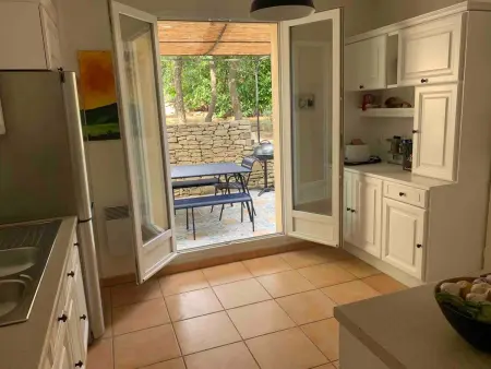 Villa avec piscine privée chauffable à Mallemort, 3 chambres : photo 12