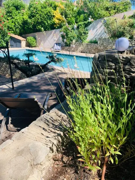 Villa avec piscine privée chauffable à Mallemort, 3 chambres : photo 22