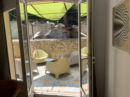 Villa avec piscine privée chauffable à Mallemort, 3 chambres : photo 25