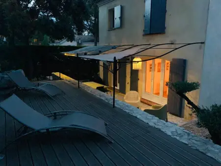Villa avec piscine privée chauffable à Mallemort, 3 chambres : photo 27