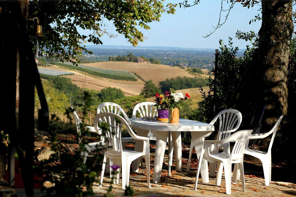 Maison familiale avec piscine partagée et jardin clos à Moissac - Photo 4