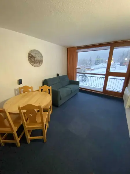 Location appartement à Bourg Saint Maurice, Studio charmant à Bourg-Saint-Maurice avec balcon et vue