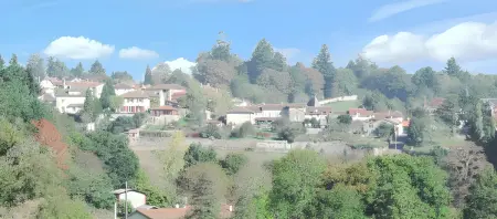 Bungalow charmant à Rochechouart avec vue sur lac - Photo 12
