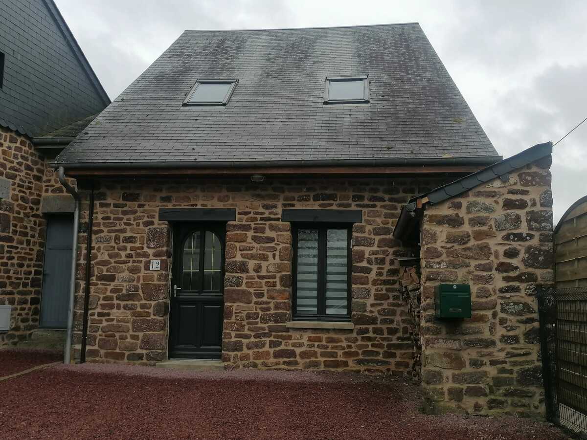 Maison 110 m² avec jardin clôturé à Gavray-sur-Sienne - Photo 1