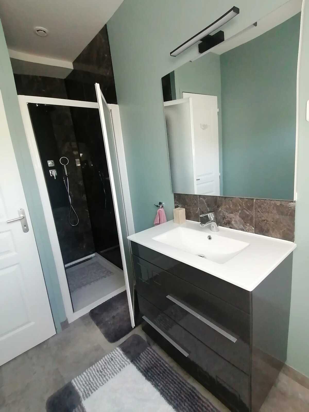 Maison 110 m² avec jardin clôturé à Gavray-sur-Sienne - Photo 32