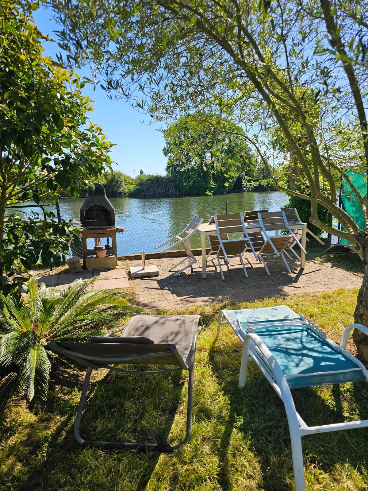 Appartement 80 m² avec jardin, pétanque et hangar à bateaux - Photo 1