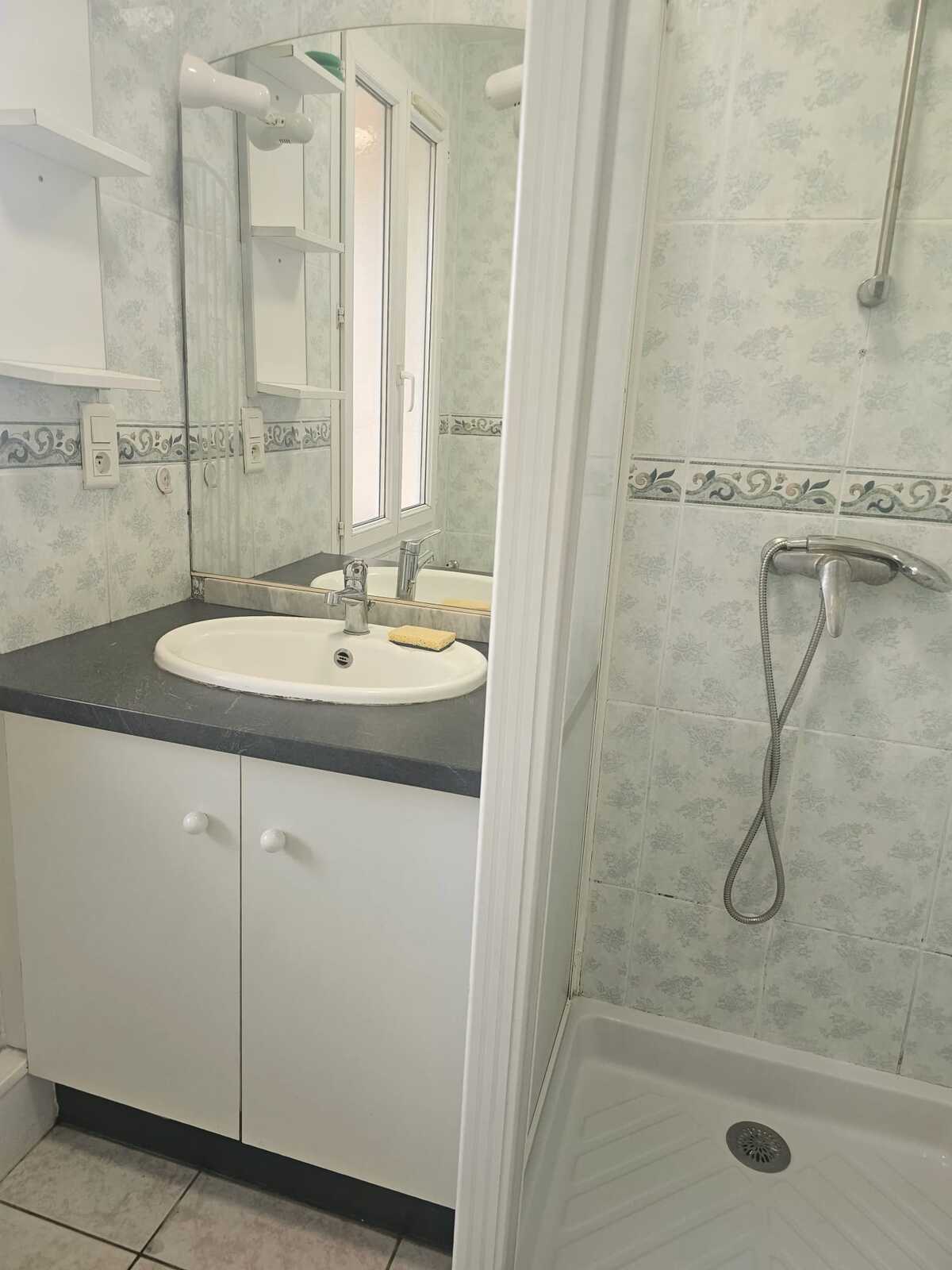 Appartement 80 m² avec jardin, pétanque et hangar à bateaux - Photo 25