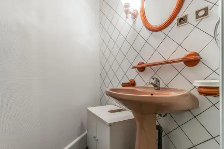Maison conviviale à Bourbon-Lancy avec équipements modernes - Photo 9