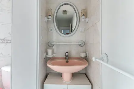 Maison conviviale à Bourbon-Lancy avec équipements modernes - Photo 11
