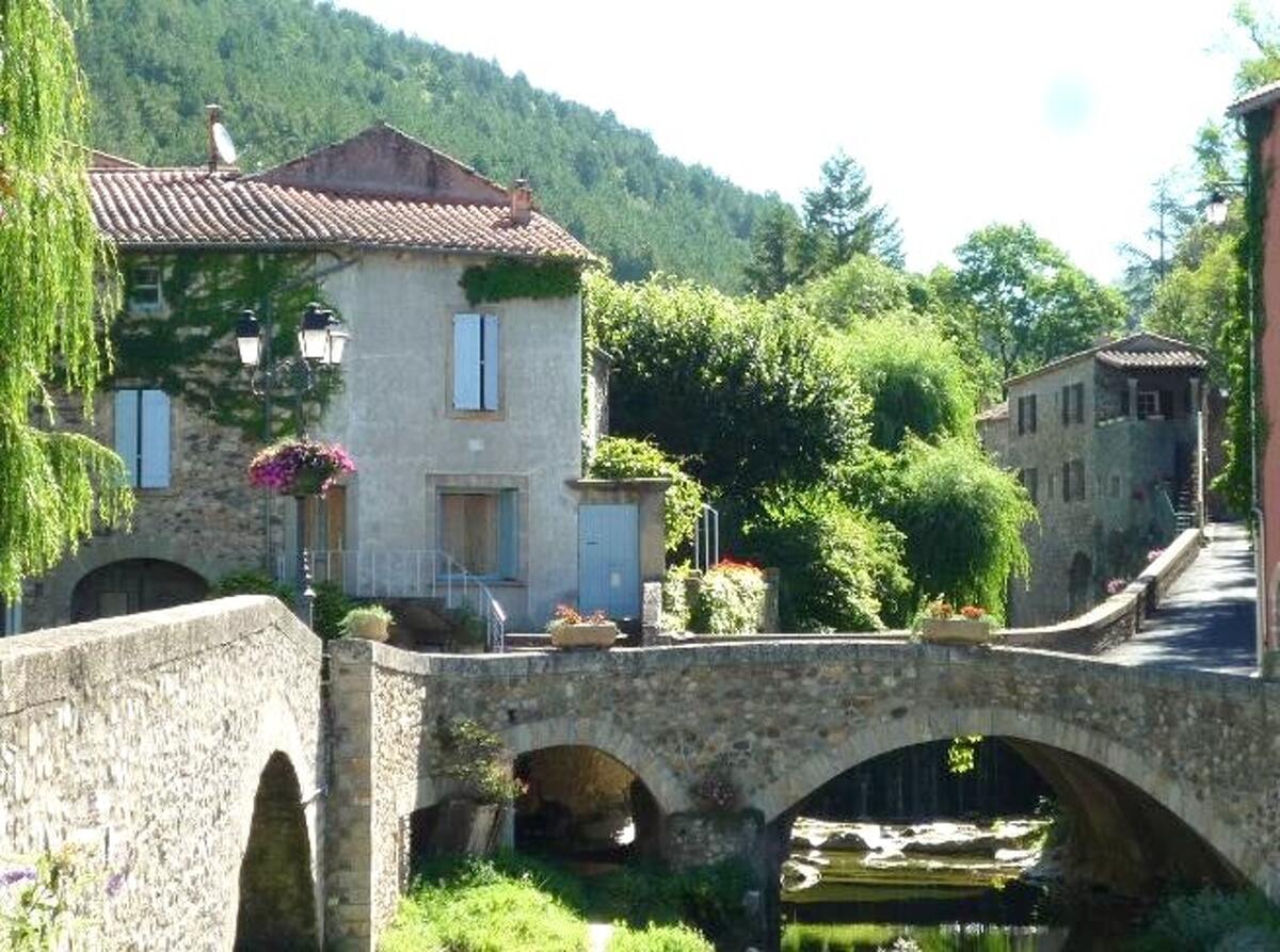 Maison 5 pers. à Lunas, vue montagne et jardin - Photo 8