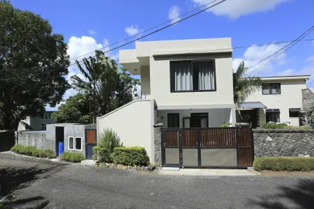 Studio 40 m² à Moka avec terrasse et vue montagne : photo 9